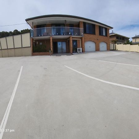 Traplins Accomodation Lakes Entrance Buitenkant foto