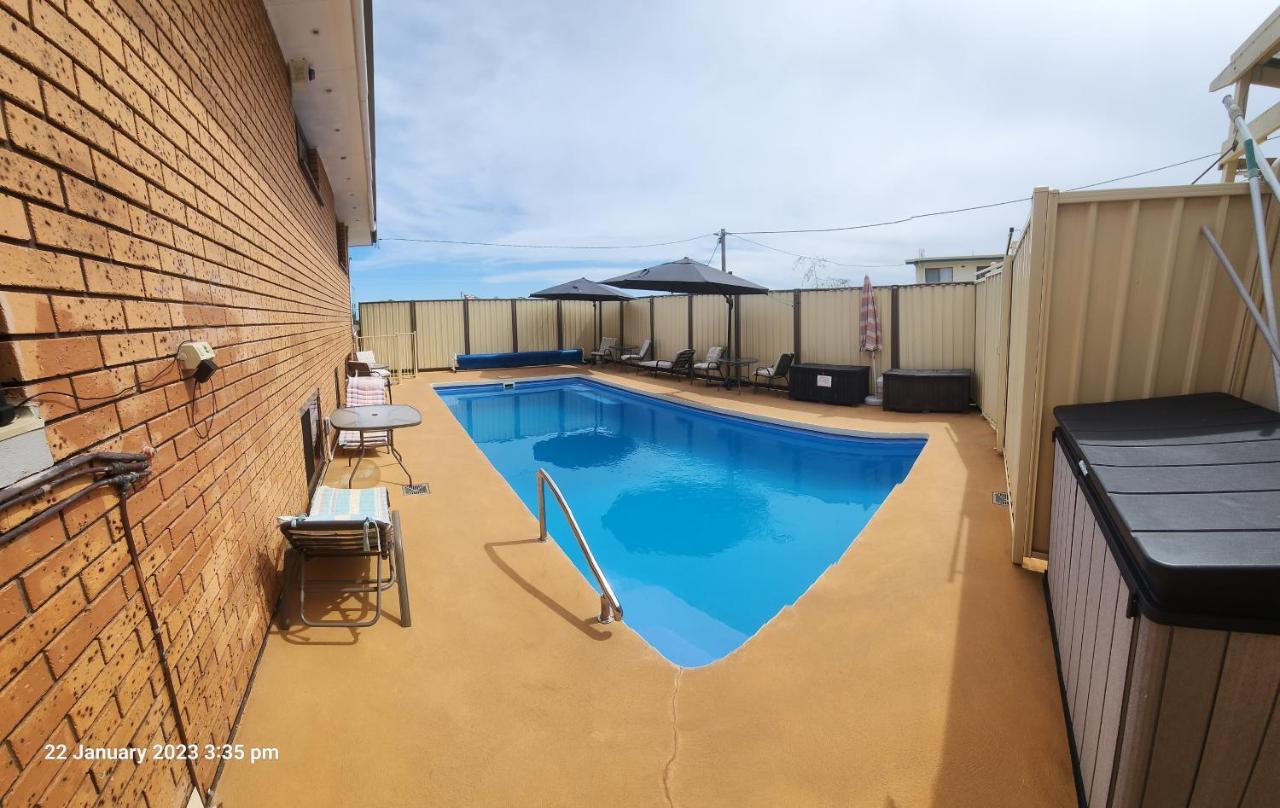 Traplins Accomodation Lakes Entrance Buitenkant foto
