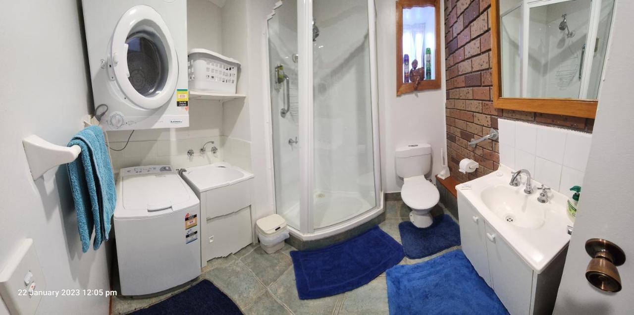 Traplins Accomodation Lakes Entrance Buitenkant foto