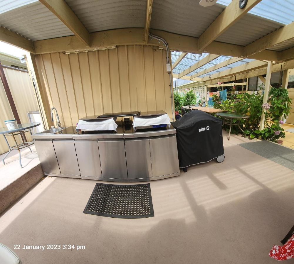 Traplins Accomodation Lakes Entrance Buitenkant foto